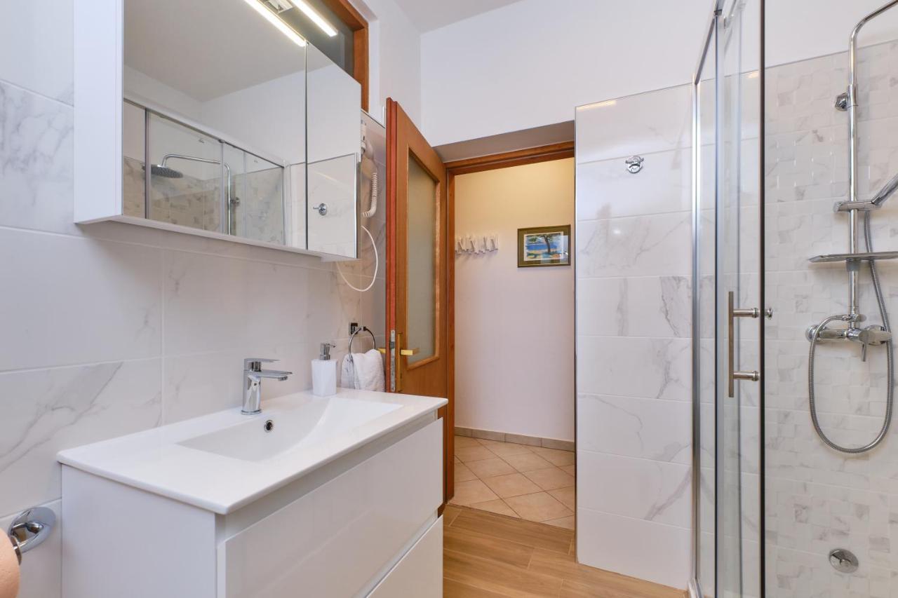Apartment Budinic Mali Lošinj Exterior foto